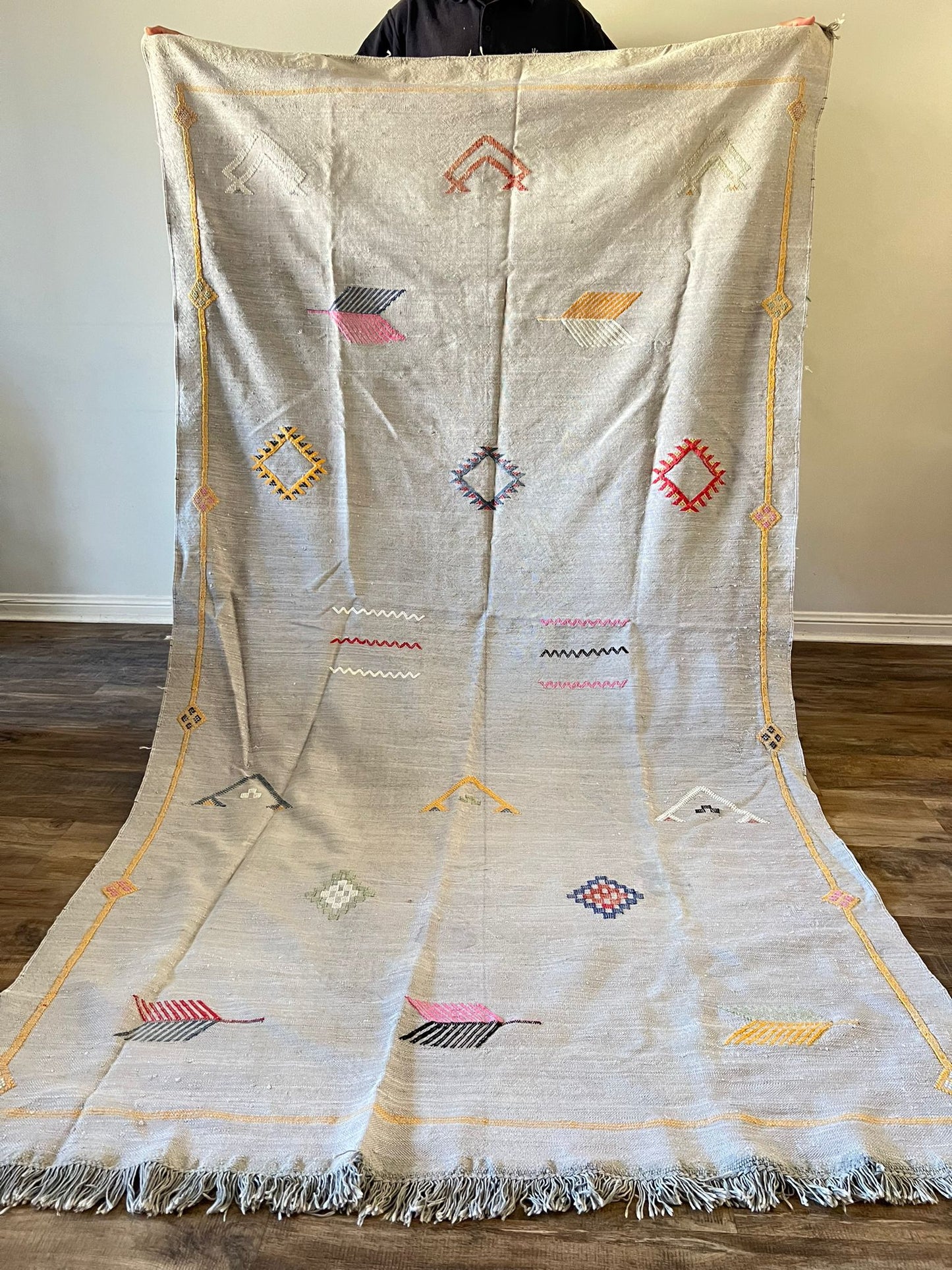 handmade authentic moroccan/ grey Cactus Silk Rug -momkin chriha