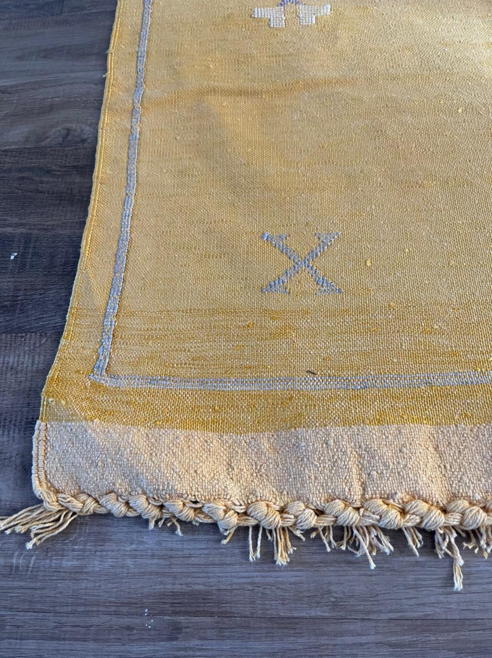 Small Cactus Silk Rug - Yellow