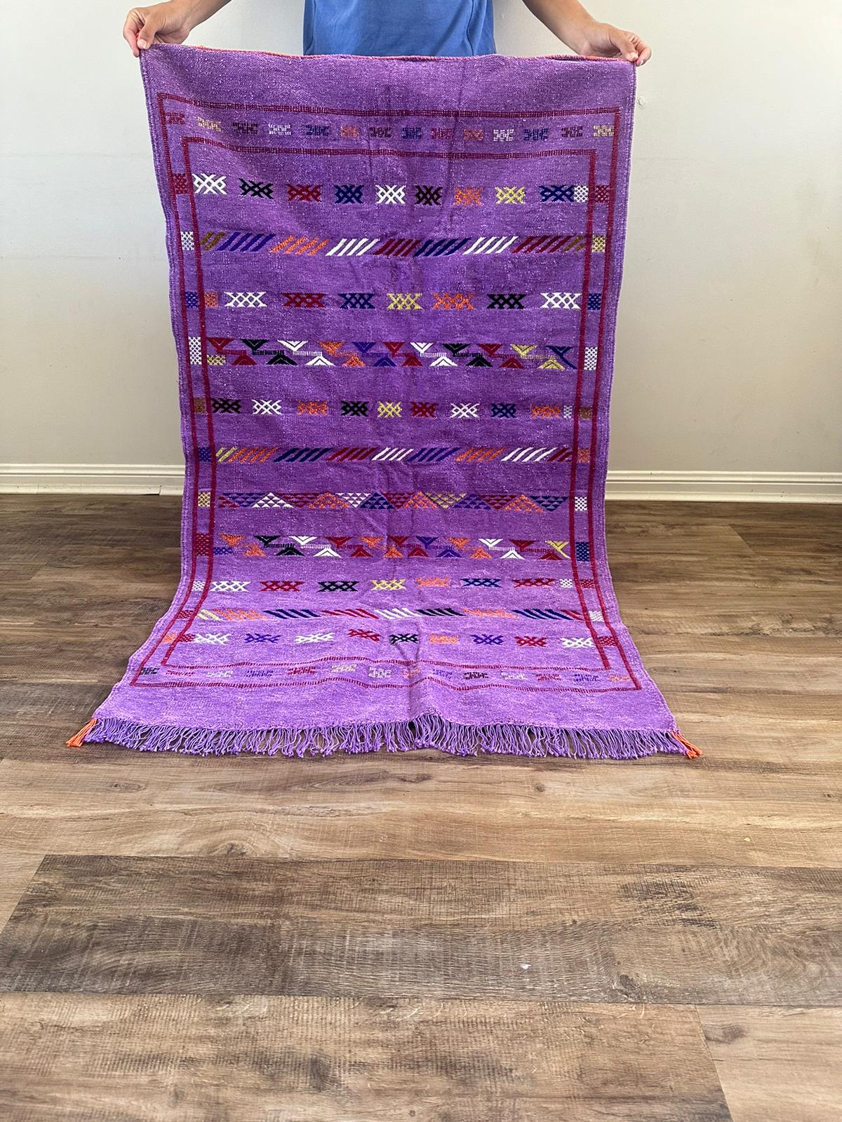 moroccan handamde carpet /authentic rug-aya