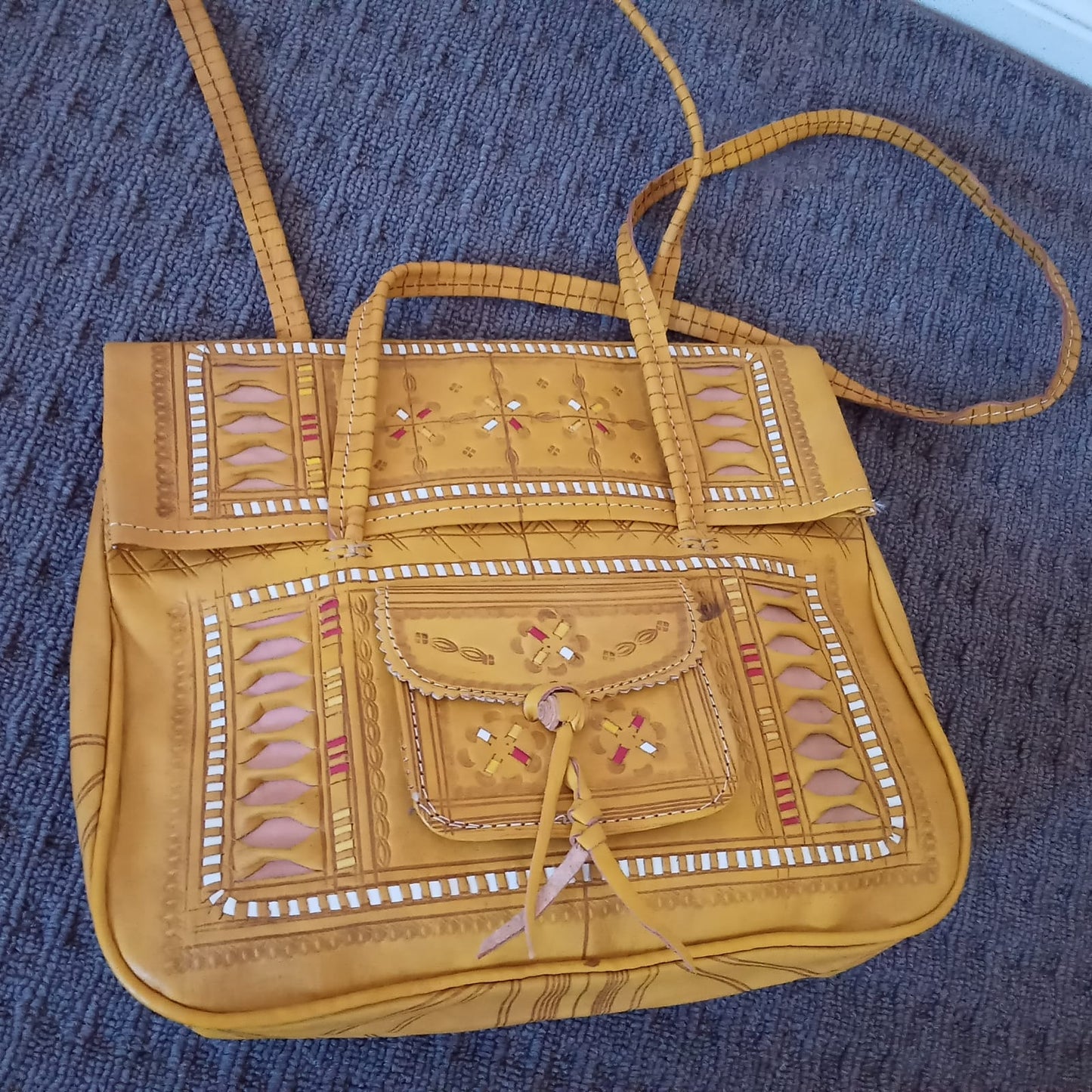 Tetouani messenger bag