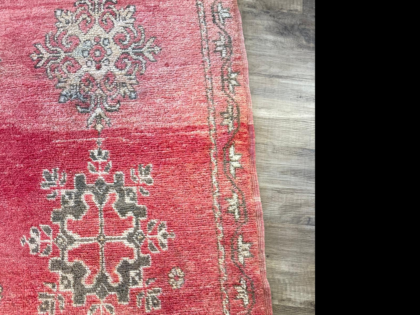 Vintage rug  308 by 164 cm  - jomada