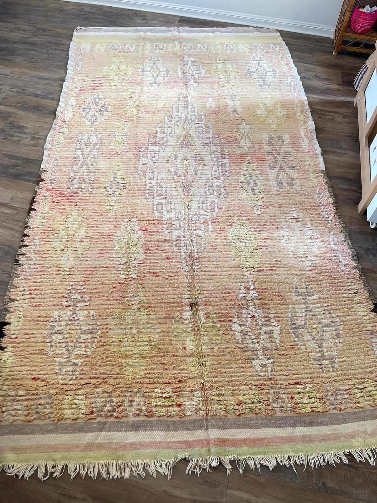Vintage rug - ghalia - 325 by 168 cm