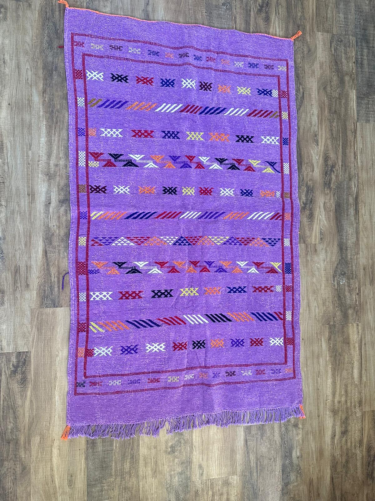 moroccan handamde carpet /authentic rug-aya