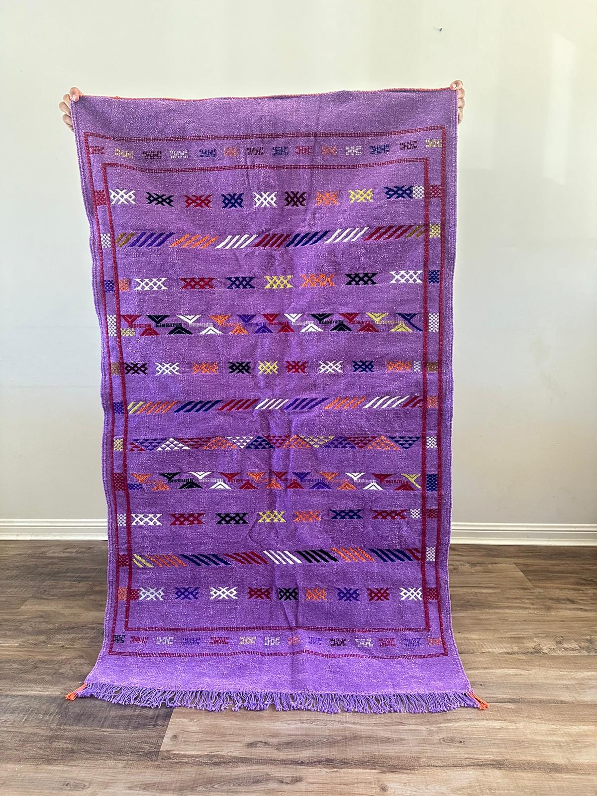 moroccan handamde carpet /authentic rug-aya