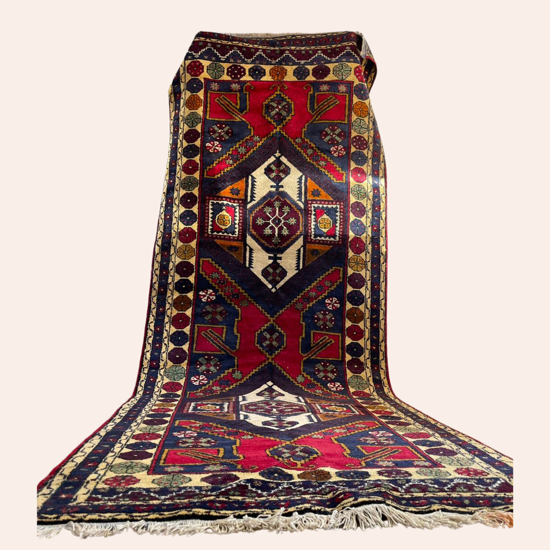 Vintage rug- 420cm x 150cm -