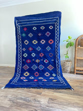 Load image into Gallery viewer, Kilim Rug

