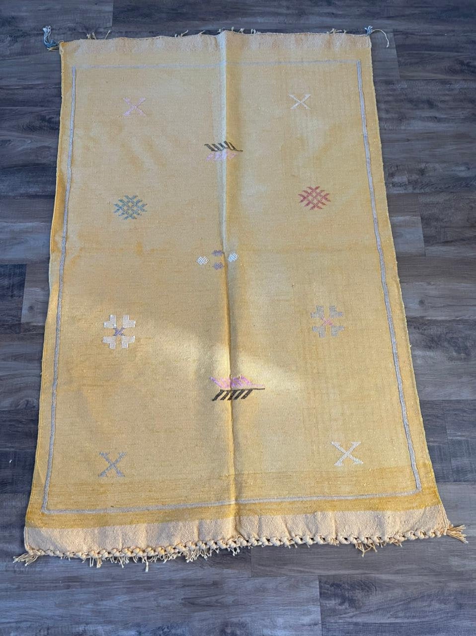 Small Cactus Silk Rug - Yellow